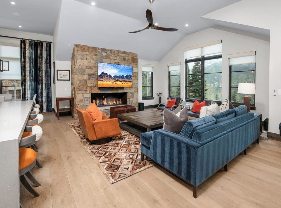 Living Room w/ Fireplace