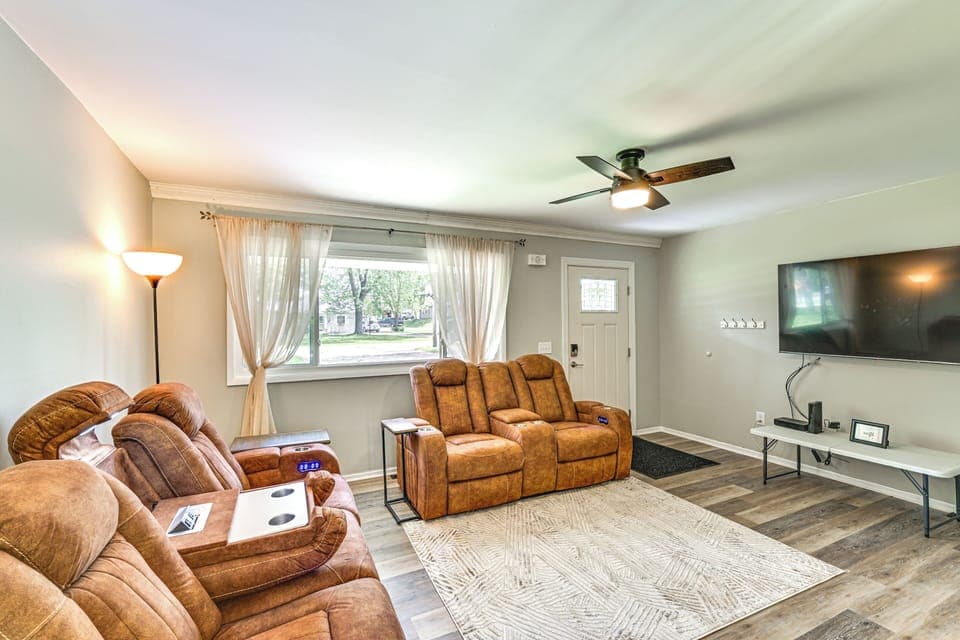 Warsaw Vacation Rental | 3BR | 1BA | 950 Sq Ft | Small Step Required