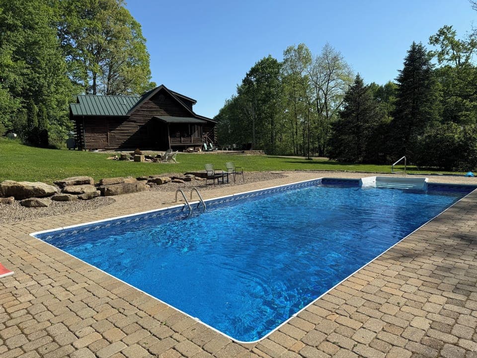 Private in ground pool - NO FENCE