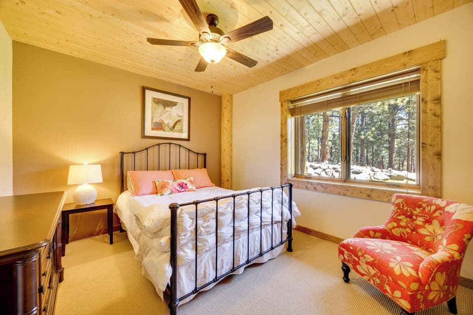 Bedroom 4 | Lower Level | Queen Bed | Linens Provided