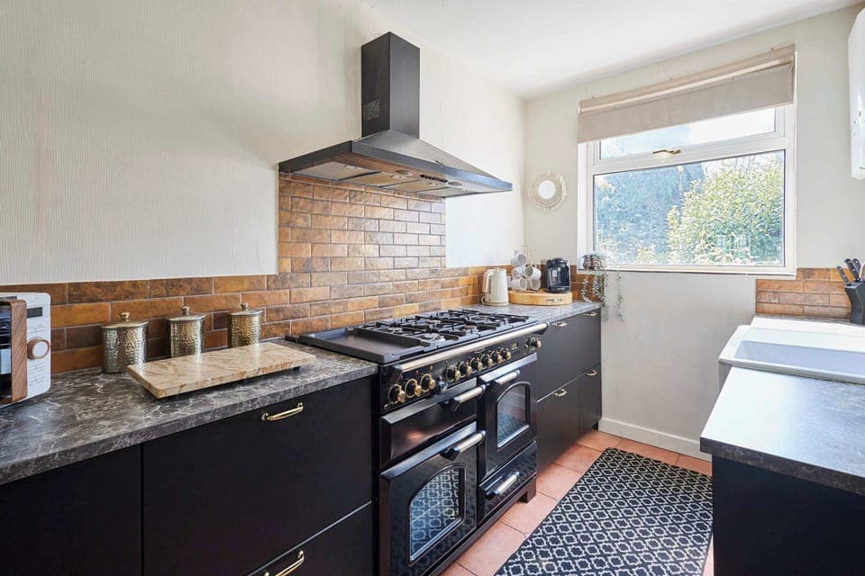 The Midland Nest, Birmingham - Host & Stay