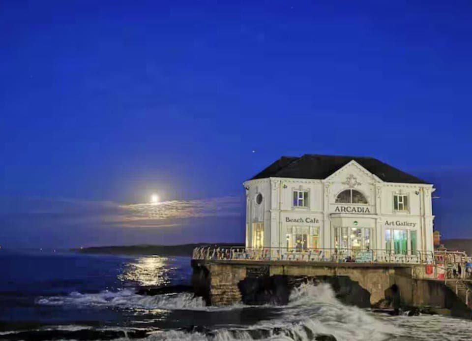Portrush by Night