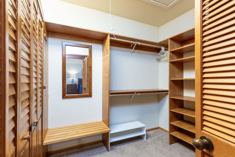 Primary Bedroom Closet