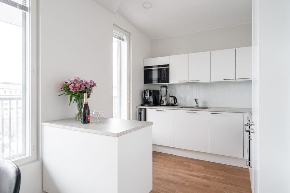 Sleek, modern, and fully equipped. You`ll find everything you need to whip up a delicious home-cooked meal.