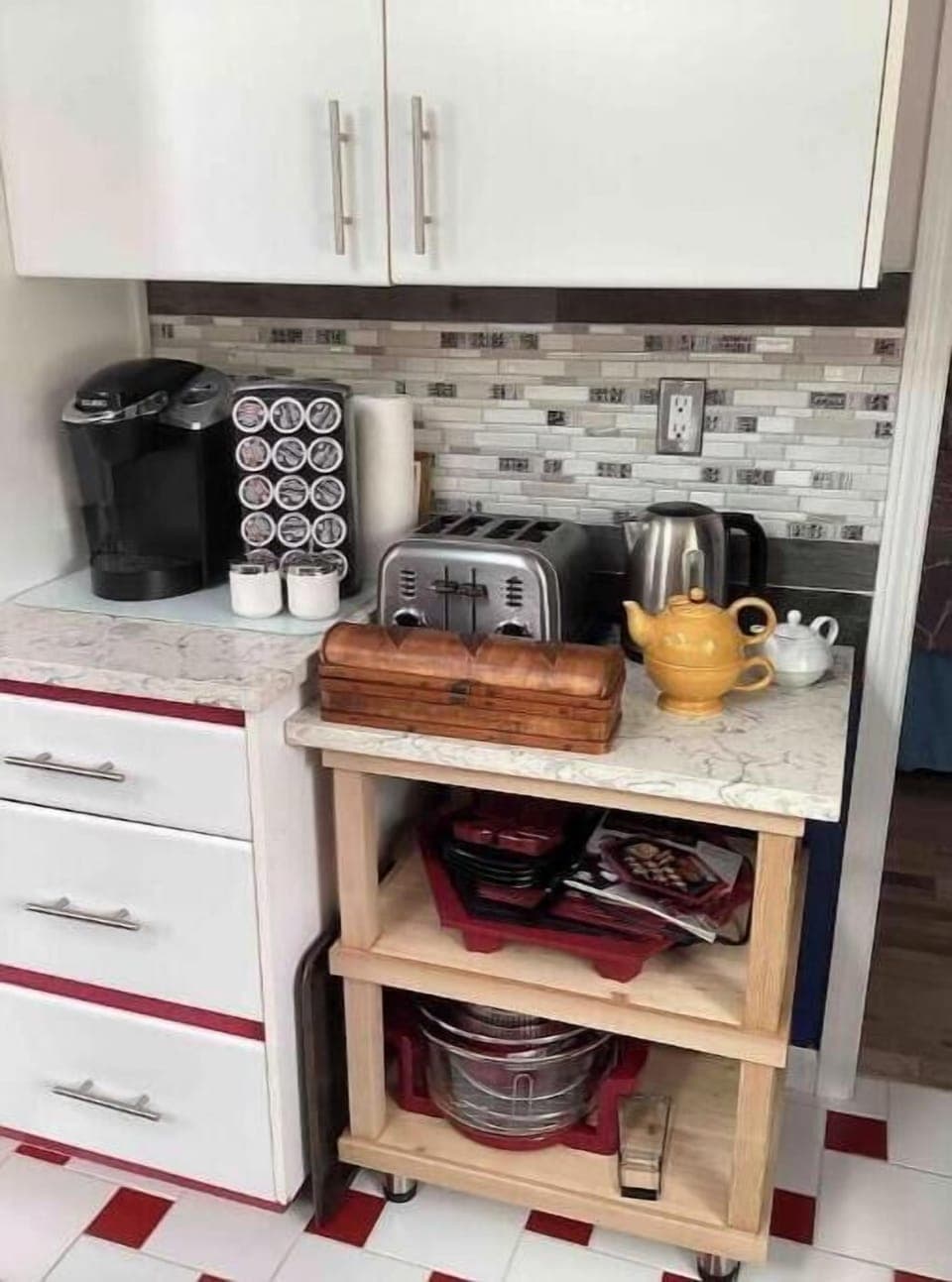 Coffee toast centre. Kuerig coffee supplied