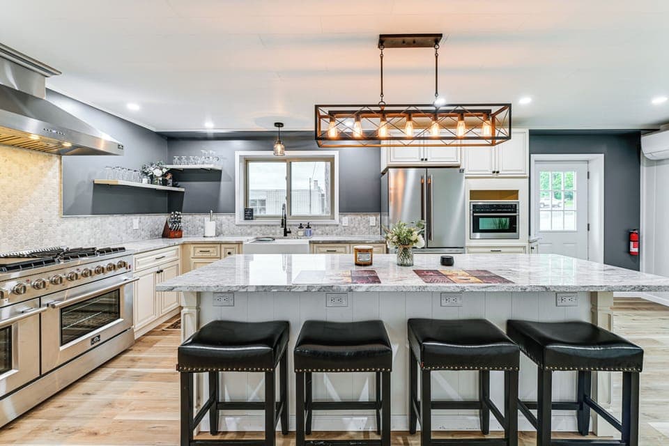 Kitchen | Dishwasher | 1st Floor