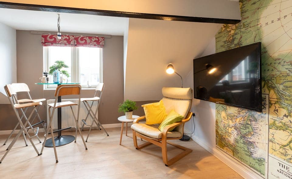 Living area in apartment 4, Silver Birch