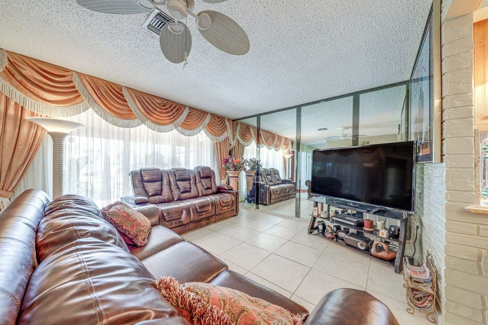 Miramar Vacation Rental | 3BR | 2BA | 1,912 Sq Ft | 2 Small Steps for Access