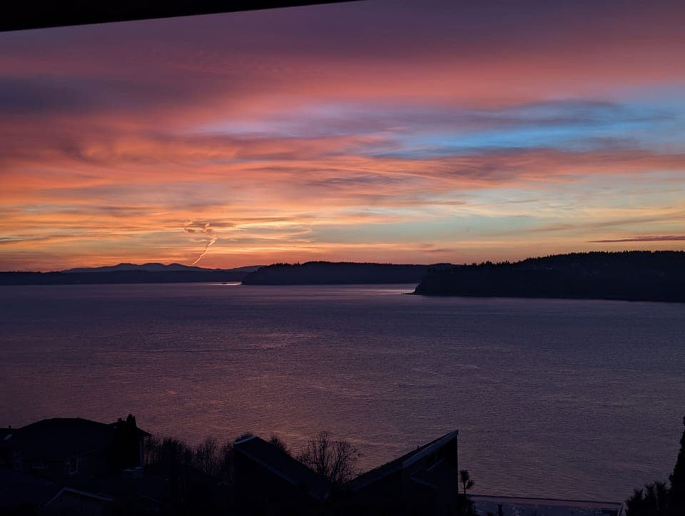 Mesmerizing sunset colors in the sky to realx 