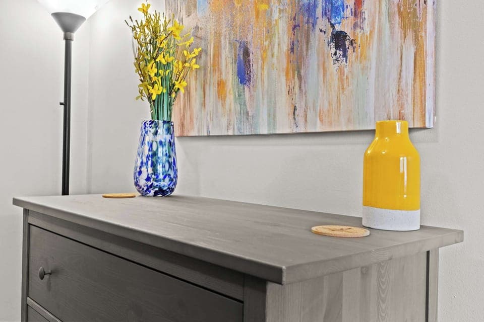 Bedroom 2: Sleep stacked in style—queen bunks built for comfort and adventure.