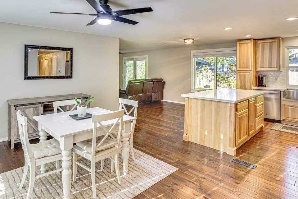 Port Orchard Vacation Rental | 3BR | 1.5BA | 1,200 Sq Ft | 2 Steps Required