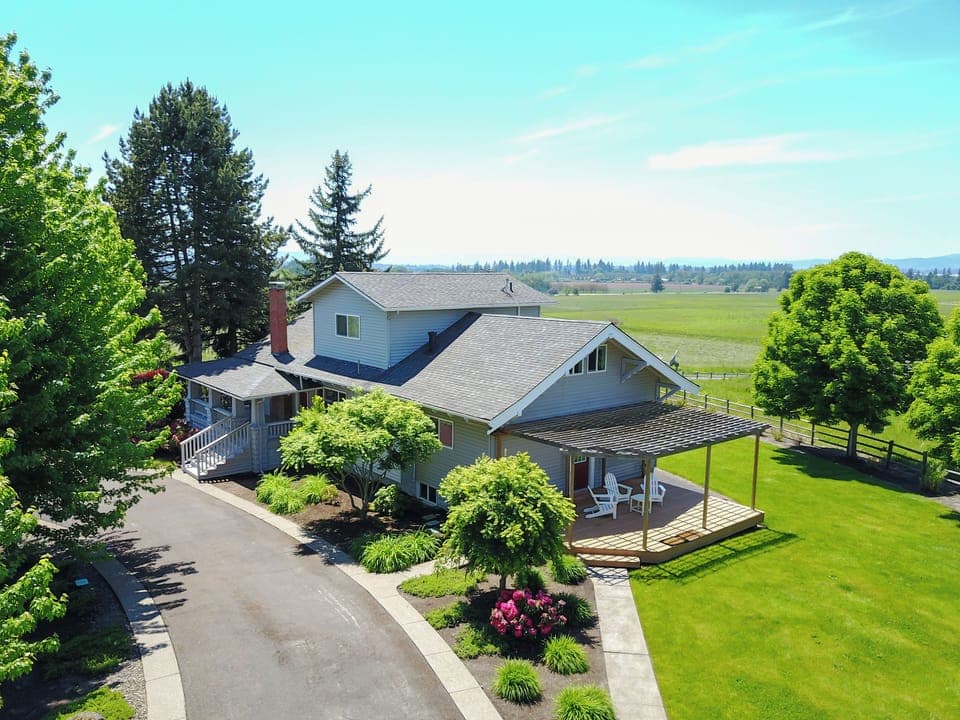Welcome to Wine Farmhouse! A vineyard getaway in the Willamette Valley