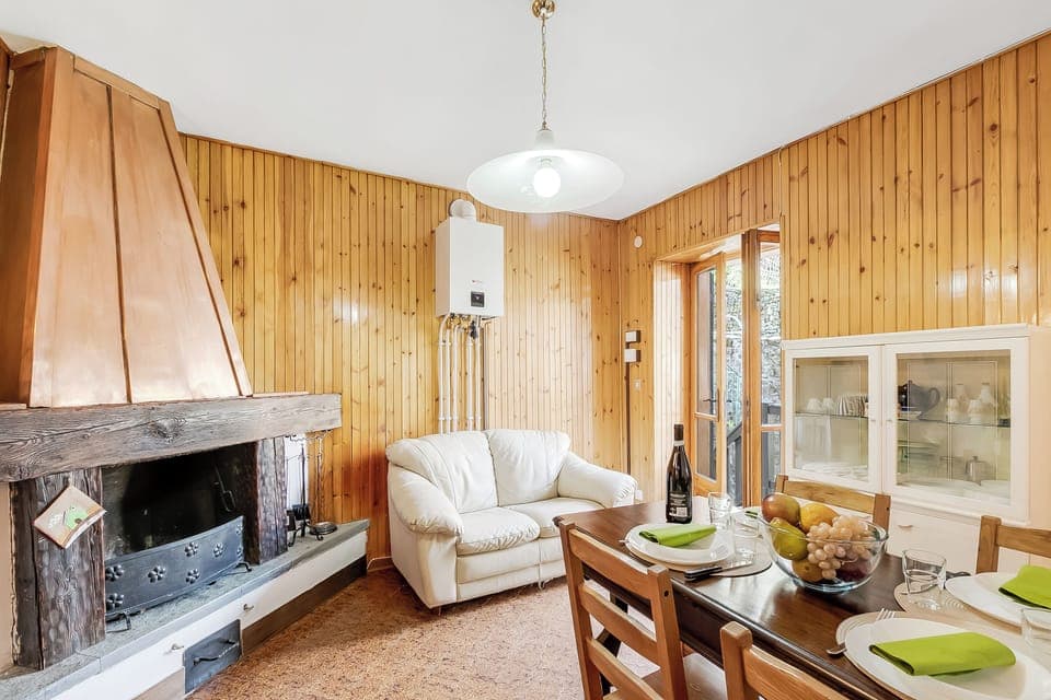 Living and dining room