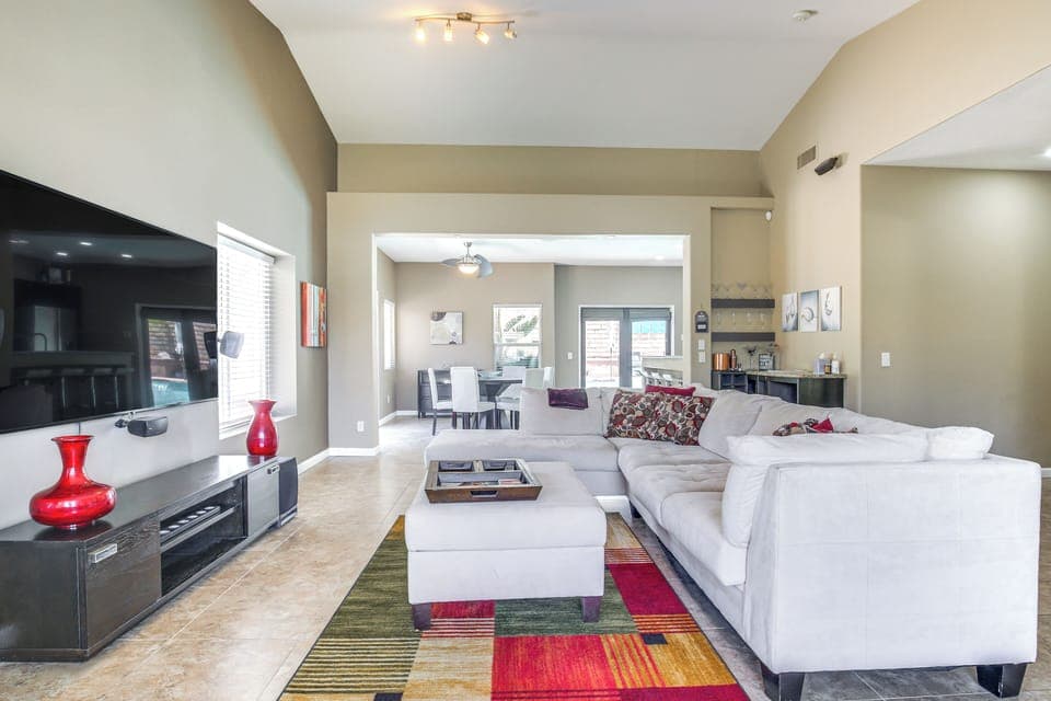 Living Room | Central A/C & Heating