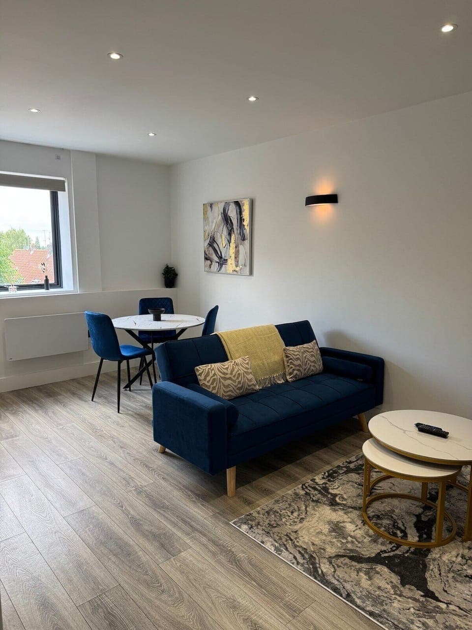 Living Room / Lounge