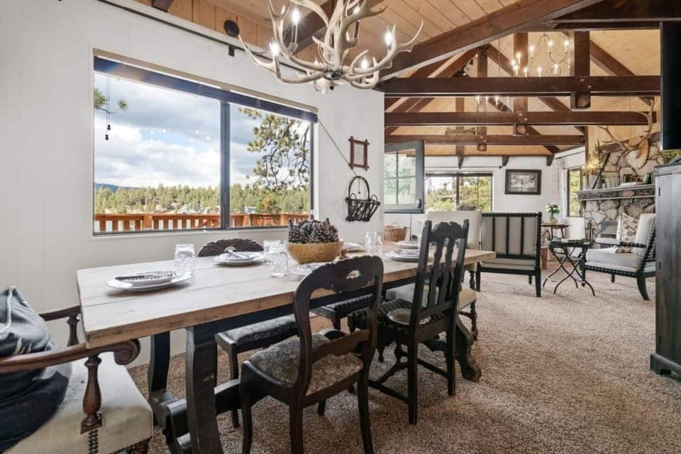 Dining for 6 with a View