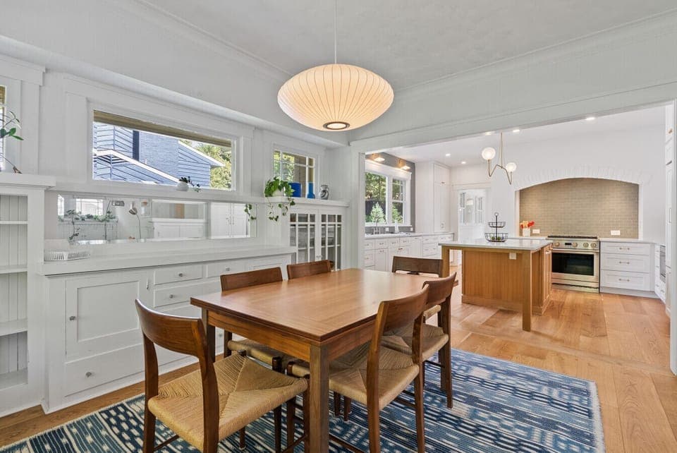 Cook like a local with high-end appliances and all the cookware essentials.