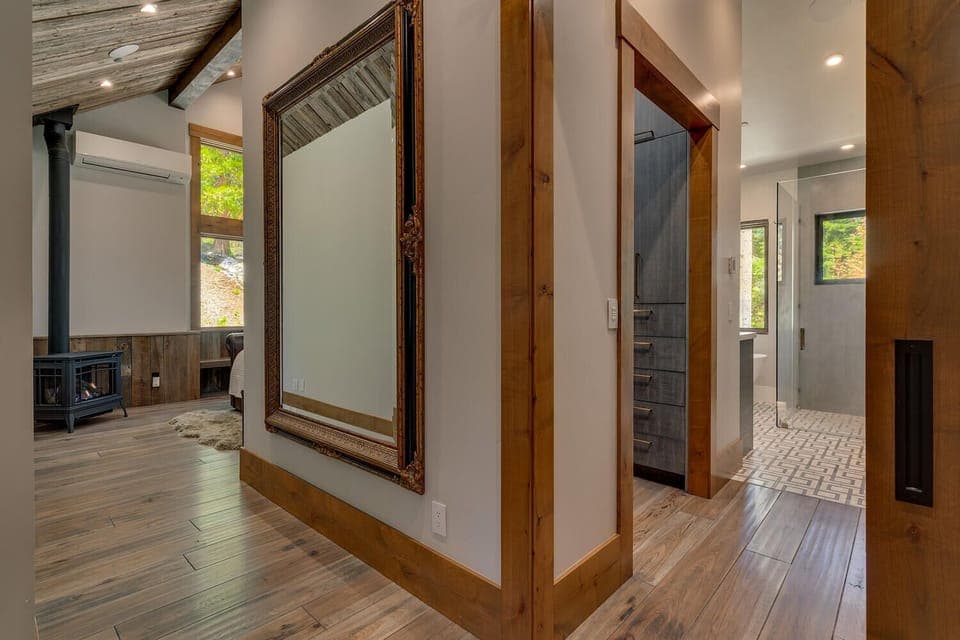 Bedroom #1 Primary Suite - King - Floor 2, Entry Level