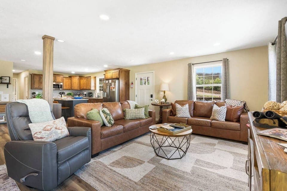 Upper level Living Area