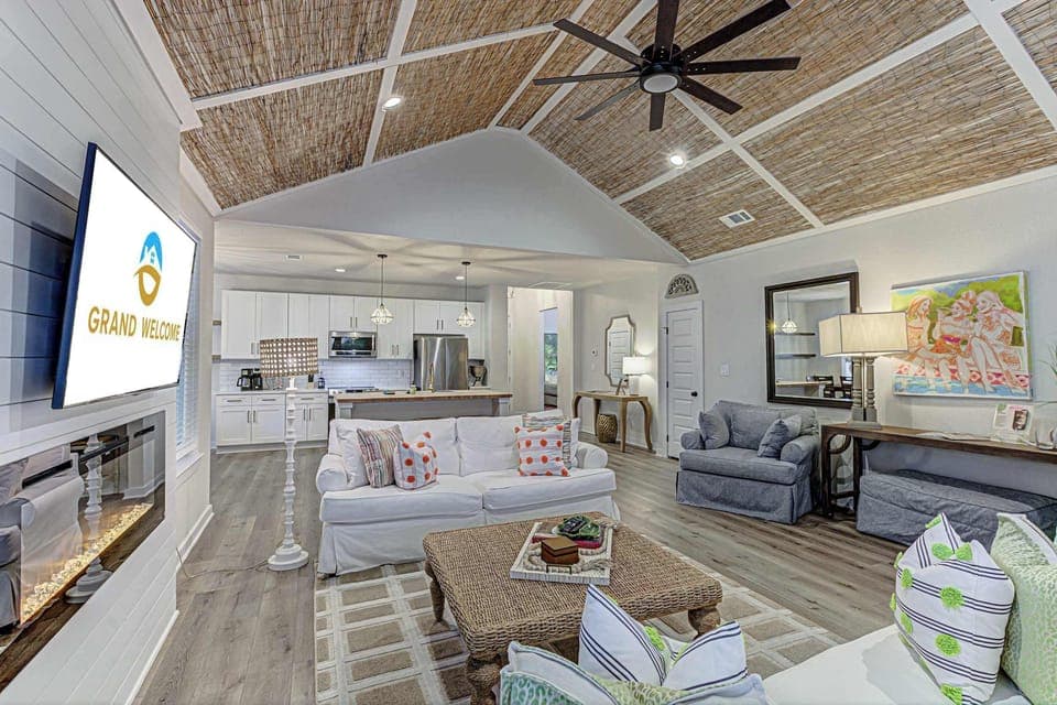 Take advantage of the open concept floor plan