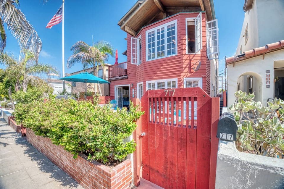 Front door of the Whalen House! Over 20+ years of short-term rental history at this beautiful home!