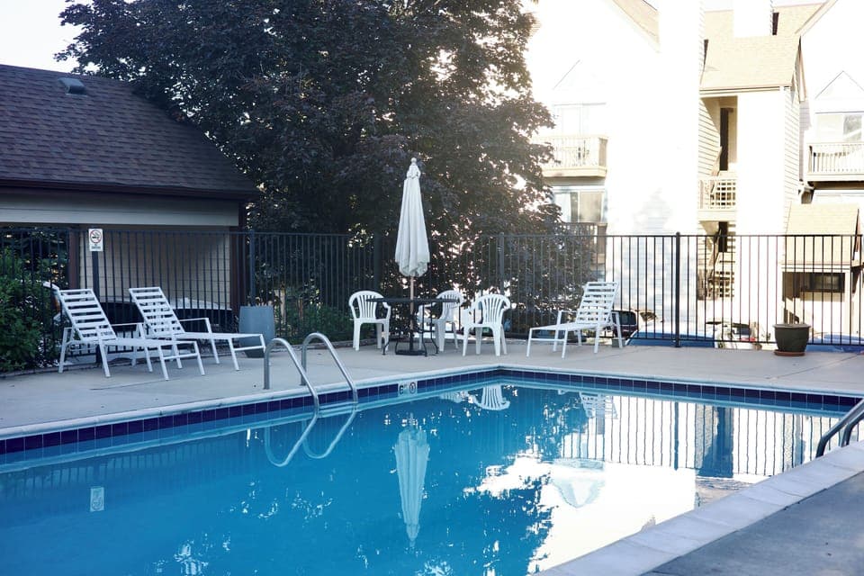 pool