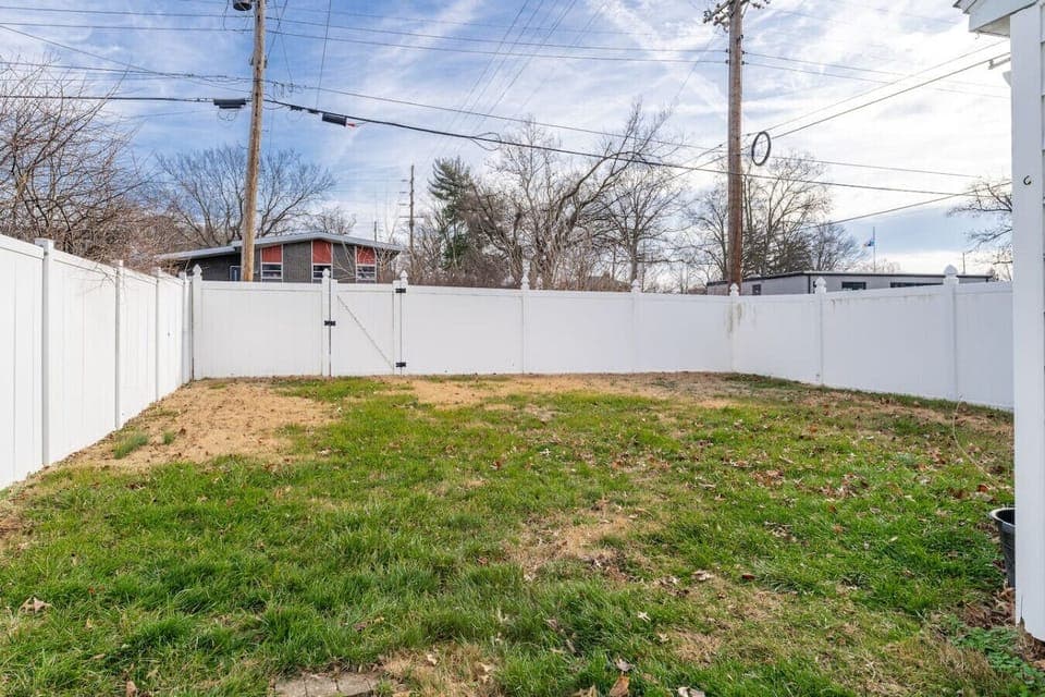 Bringing along your furry pets? Enjoy our fully fenced back yard with room to roam. From a guest - ‘Enjoyed our stay, appreciated the fenced yard and quiet neighborhood, comfortable beds and well stocked kitchen...`