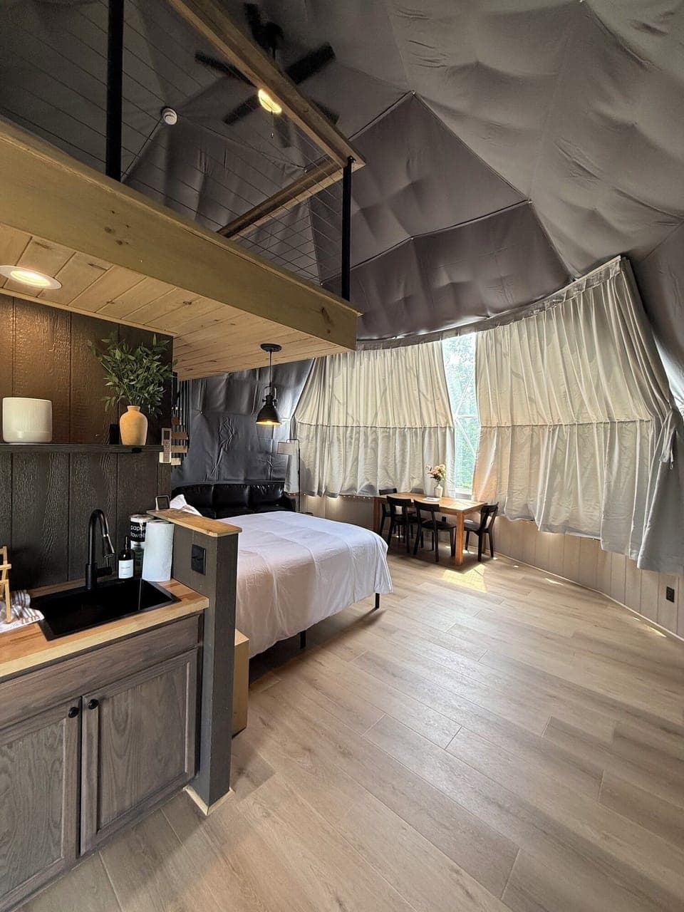 Your view when entering the Dome