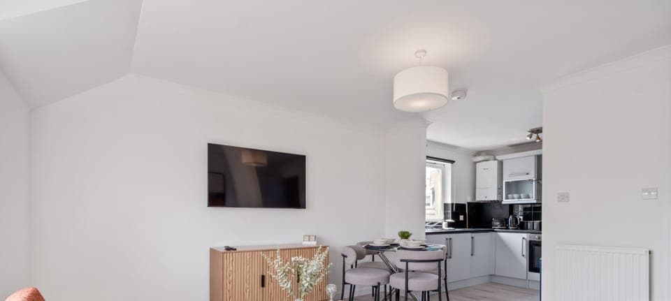 Living Room / Lounge