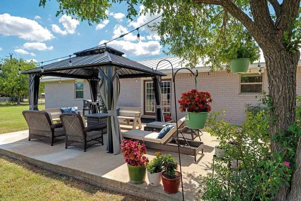 Outdoor area with plenty of seating