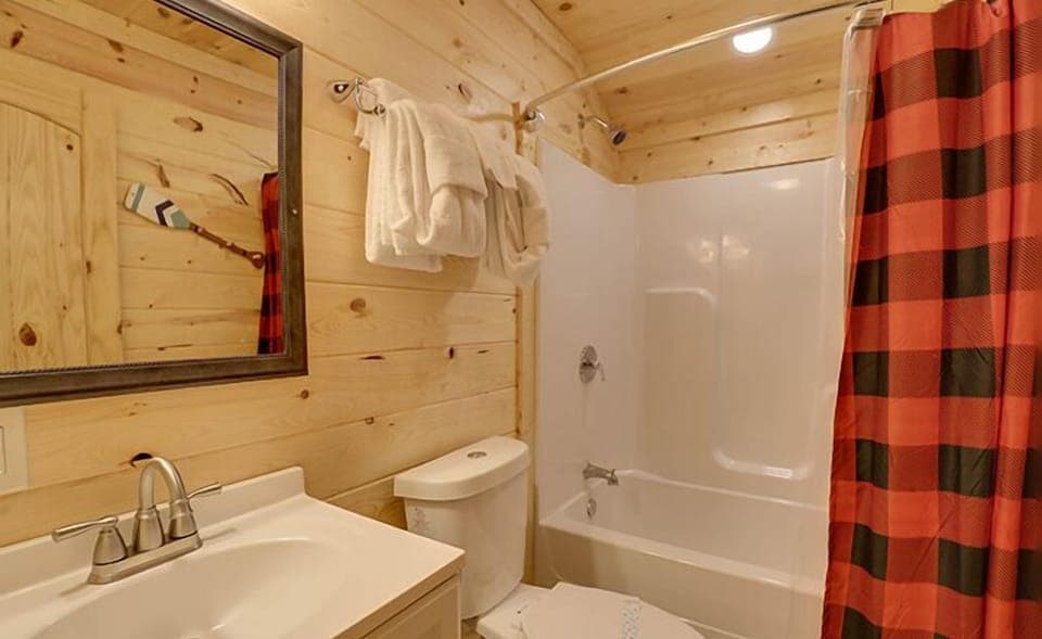 1573lwC7BS4IqE-20220818123231