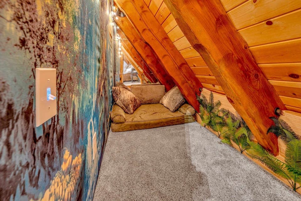 Bonus room: Kids' playroom inside bedroom 5