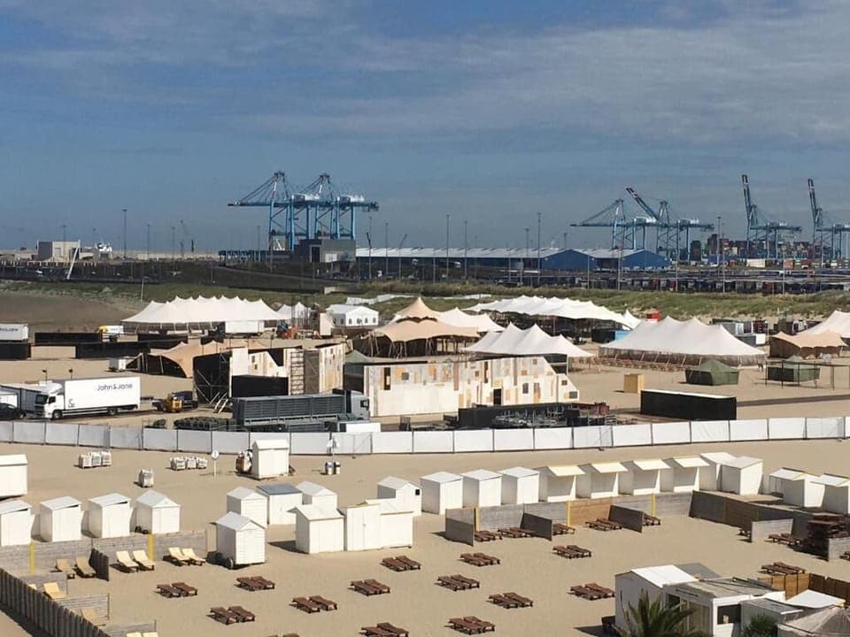 Scenic rooftop look over the coastline and dunes. 🌤️