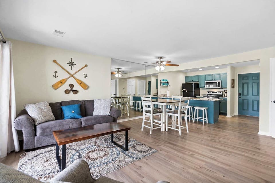 Welcome to Sunset View at Anchor’s Point!