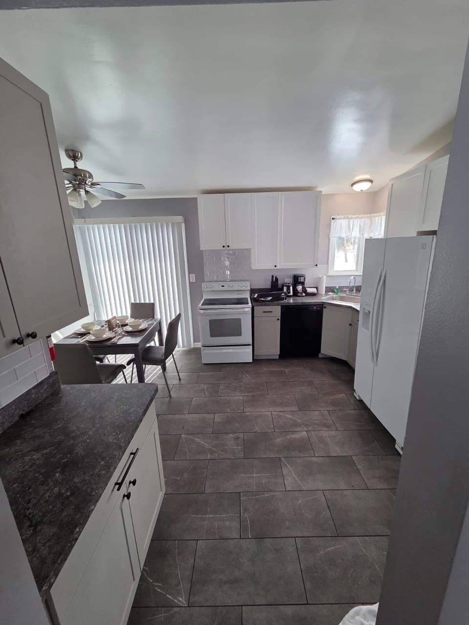 Fully Stocked Kitchen 