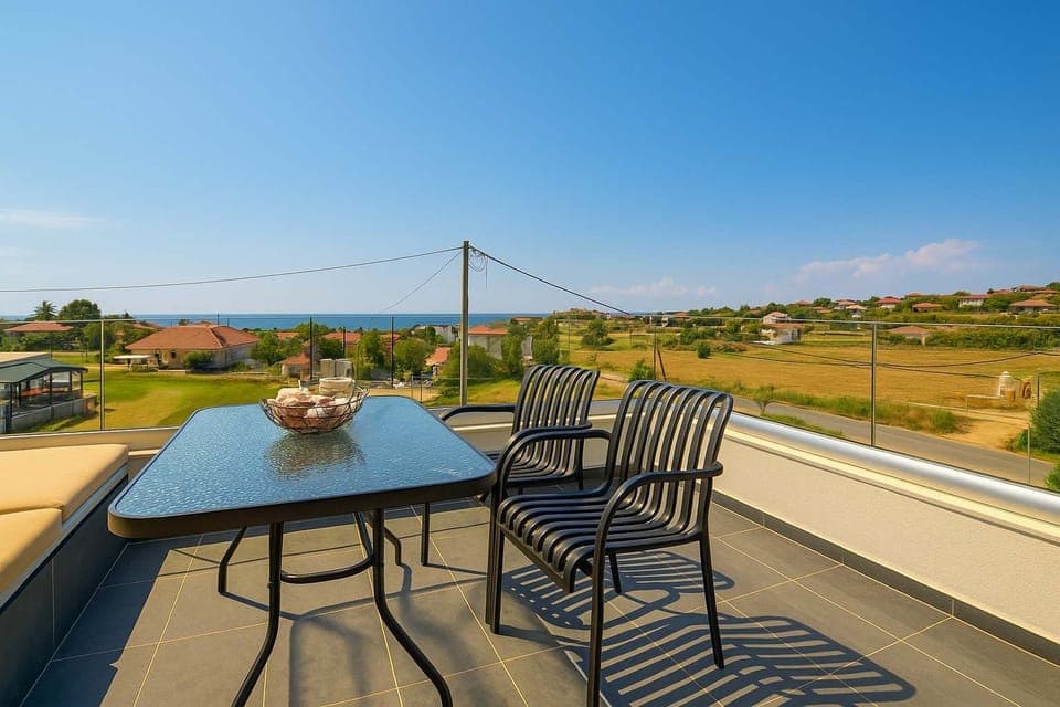 Private Balcony with Sea View – Ideal Spot for Morning Coffee or Sunset Wine

