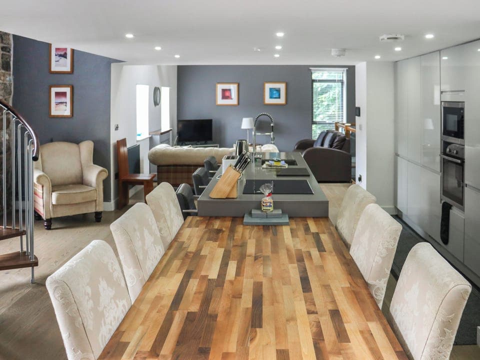 Open plan living space | The Coach-House, Tenby