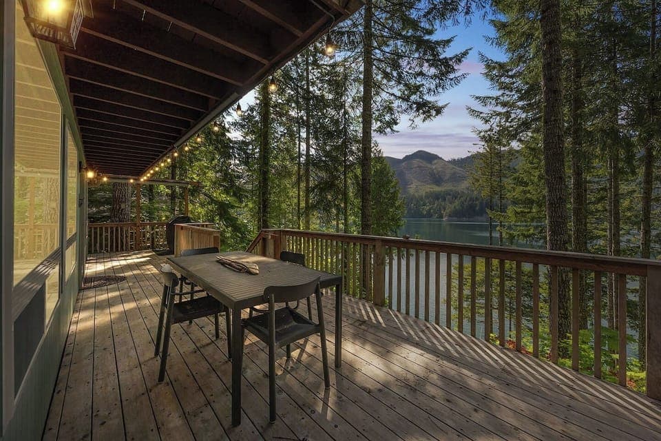 Dramatic Lake Cushman views from almost every room in the house! The deck is a great place to BBQ and have an outdoor meal with a view.