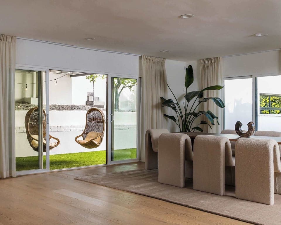 Share meals with garden views and natural light