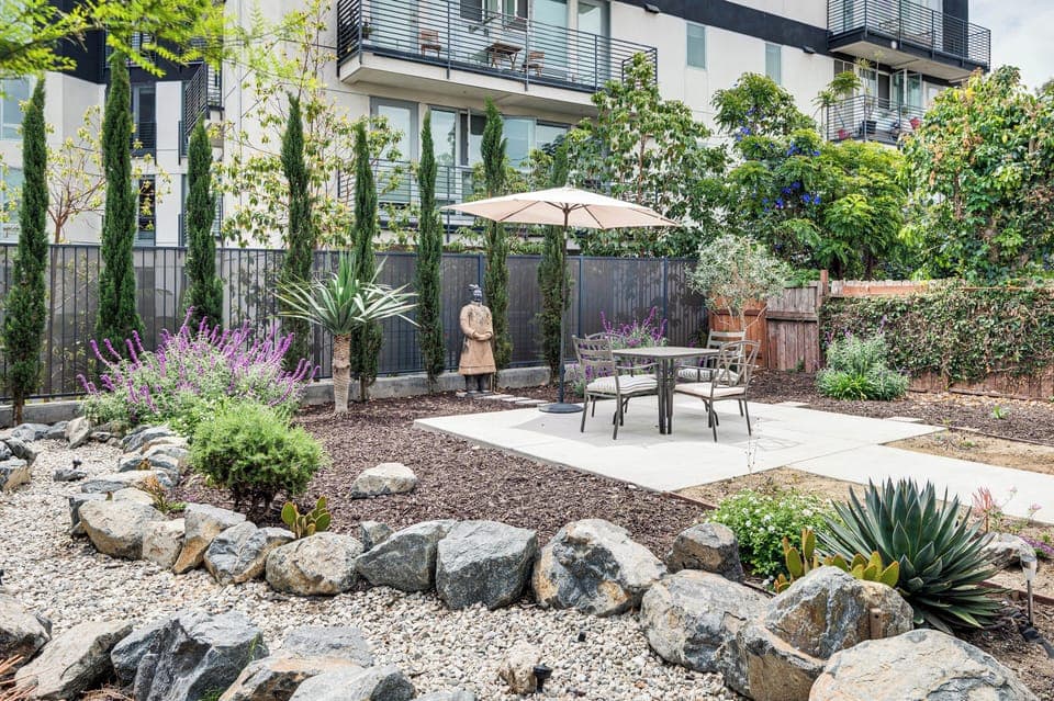 Los Angeles Vacation Rental | 1BR | 1BA | Stairs Required | 800 Sq Ft