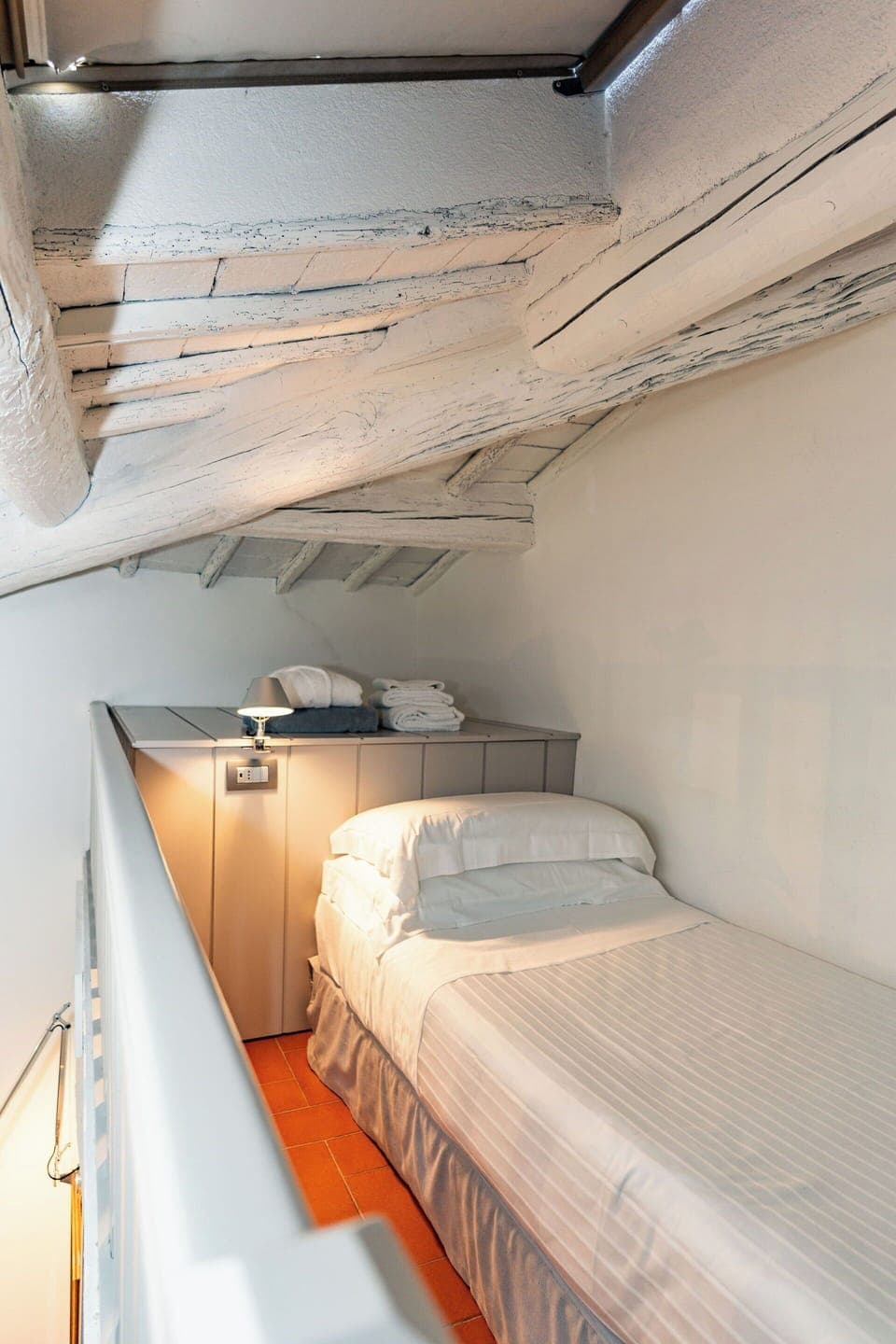 Autumn, Bedroom, Spring, Summer