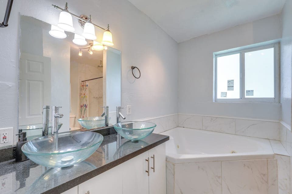 Fort Lauderdale Vacation Rental | 4BR | 3BA | Step-Free Entry | 2,000 Sq Ft