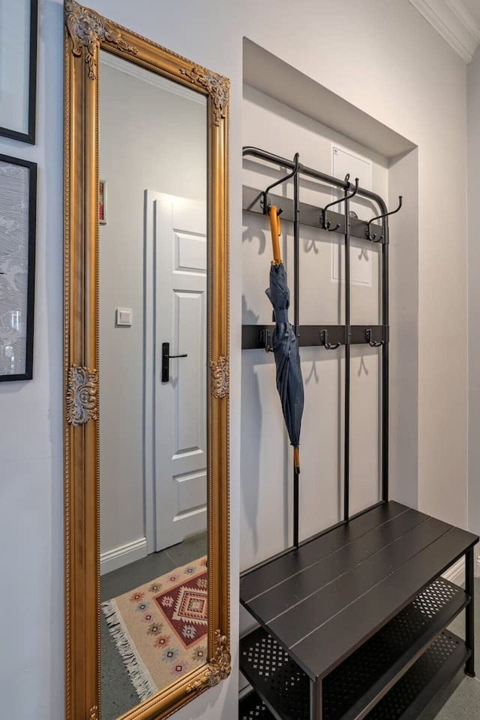 Hangers | book now with Rentujemy.com