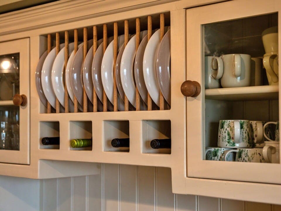 Shade, Mountain Range, Outdoor Structure, Eco Hotel, Deck, Outdoor Furniture, Garden, Chair, Landscaping, Hardwood