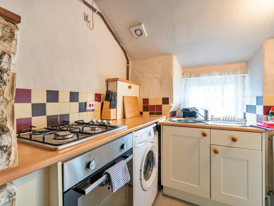 Deck, Shade, Hardwood, Outdoor Furniture, Balcony, Plank, Eco Hotel, Swimming Pool, Wood Flooring, Resort