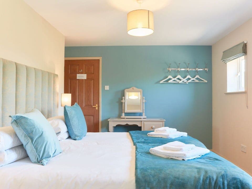 Deck, Shade, Hardwood, Outdoor Furniture, Balcony, Plank, Eco Hotel, Swimming Pool, Wood Flooring, Resort