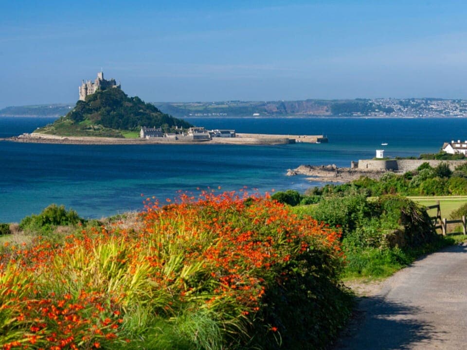 Apartment, Mountain Range, Valley, Alps, Hotel, Mountain Village
