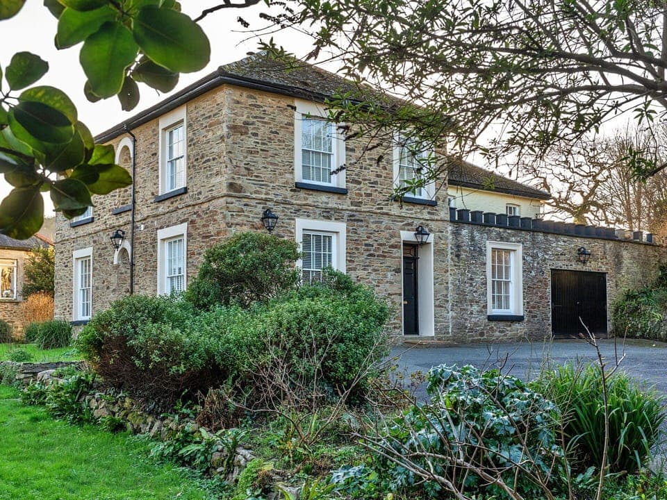 Apartment, Balcony, Shade, Marina, Hotel, Dock