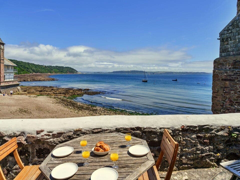 Coast, Coastal And Oceanic Landforms, Shore, Bank, Sea, Beach, Cottage, Lake, Bay