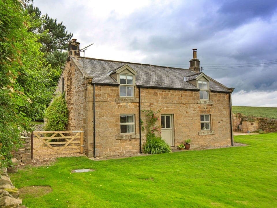 Apartment, Balcony, Shade, Marina, Hotel, Dock